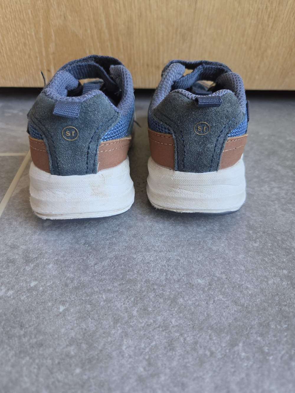 6.5W Stride Rite Shoes - Picture 4 of 6